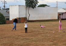 Prefeitura rondonense realiza ação para transformar lotes públicos sem construções em espaços de convivência