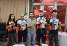 Atletas rondonenses são recebidos pelo prefeito após conquista de seis medalhas no Brasileiro de Karatê